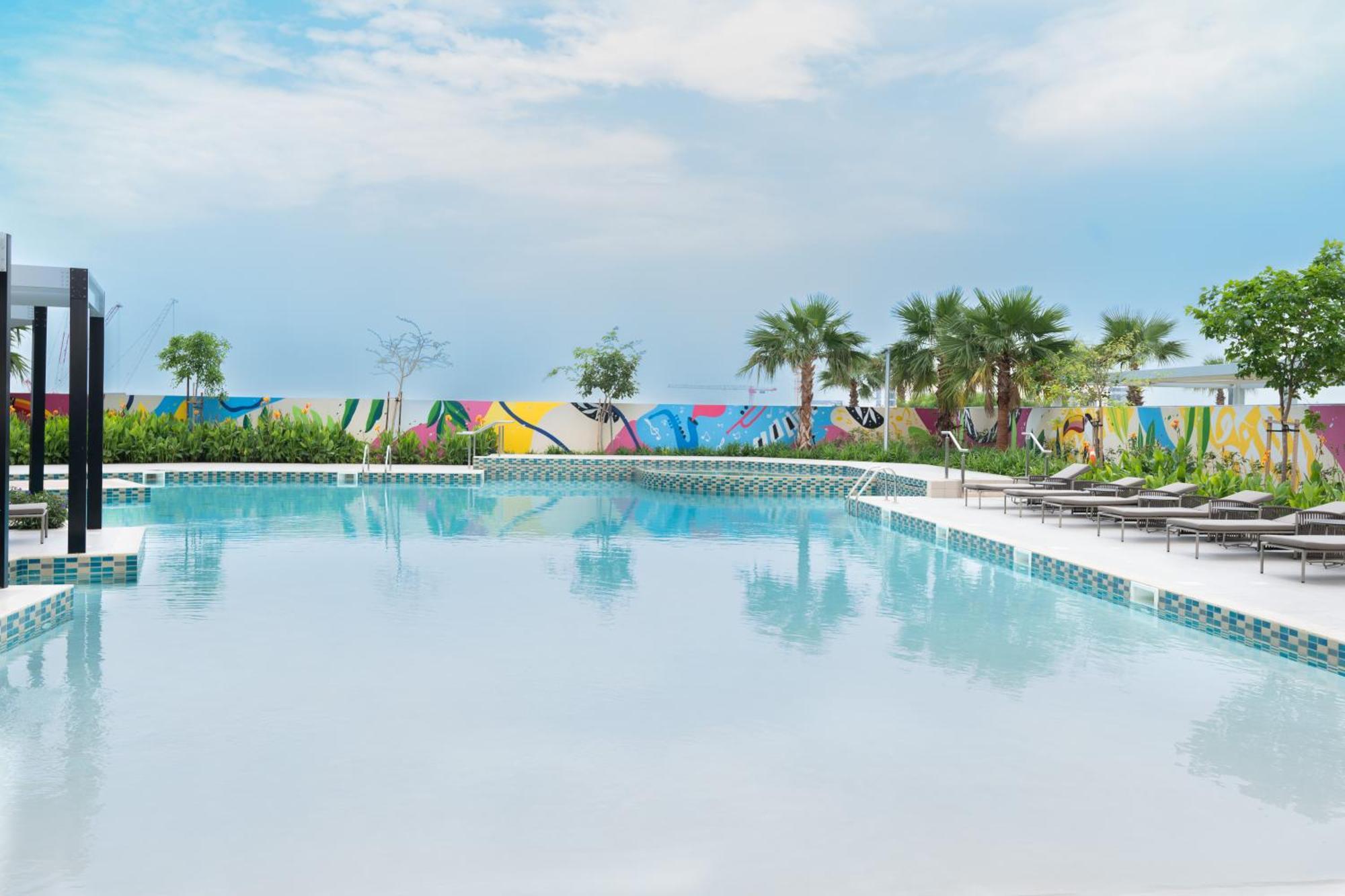 Keyrock Living - Elegant 2br Escape With Mesmerizing Views * Dubai